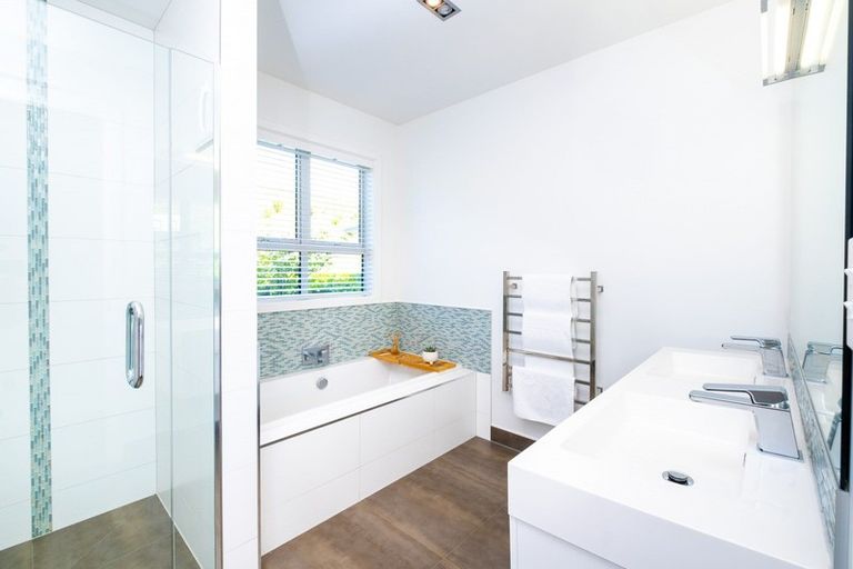 Photo of property in 244 Blackbarn Road, Havelock North, 4294