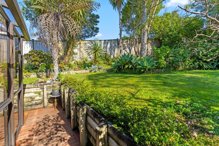 Photo of property in 1/11a Agincourt Street, Glenfield, Auckland, 0629