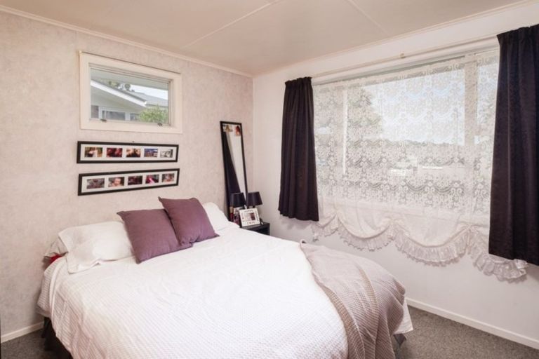 Photo of property in 57 Lyell Road, Outer Kaiti, Gisborne, 4010