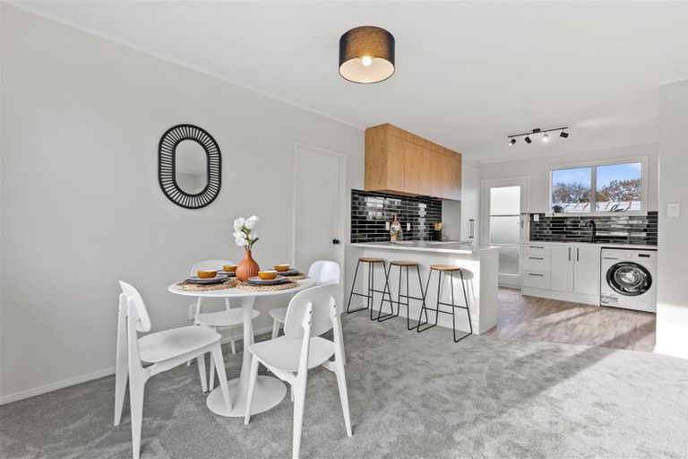 Photo of property in 1/17b Russell Road, Manurewa, Auckland, 2102