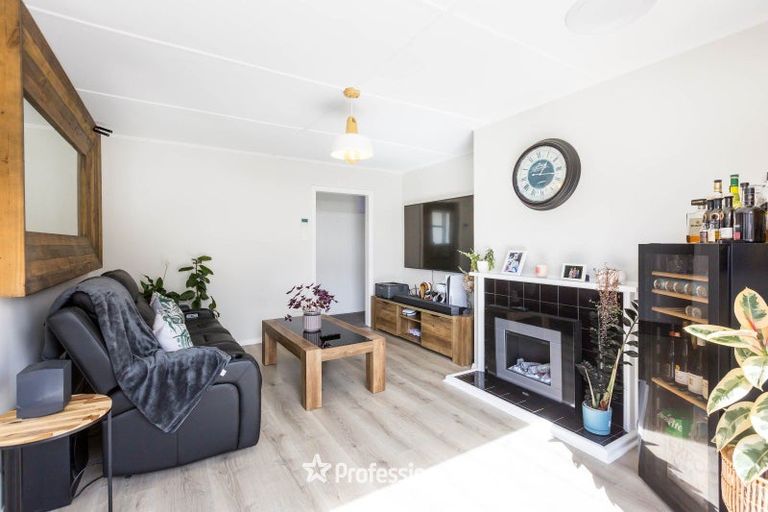 Photo of property in 28b Blenheim Street, Upper Hutt Central, Upper Hutt, 5018