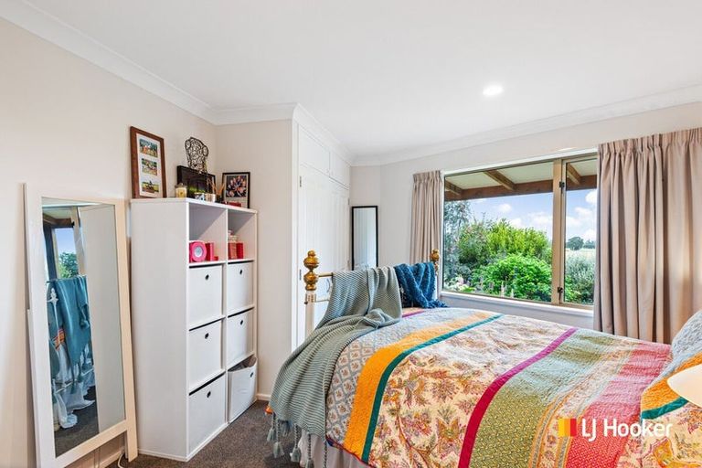 Photo of property in 16 Woodside Road, Woodside, Outram, 9073