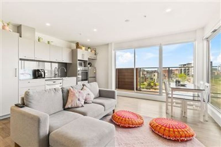 Photo of property in 202/160a Hobsonville Point Road, Hobsonville, Auckland, 0616