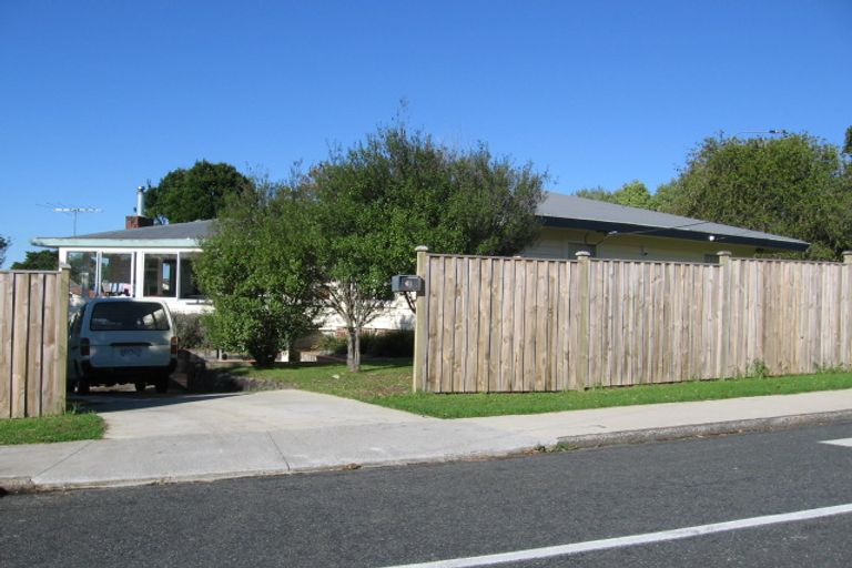 Photo of property in 411 East Coast Road, Mairangi Bay, Auckland, 0630