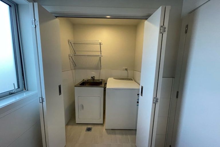 Photo of property in 7 Ceramic Lane, New Lynn, Auckland, 0600