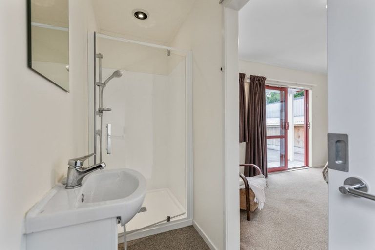 Photo of property in 13 Bracken Street, New Plymouth, 4310