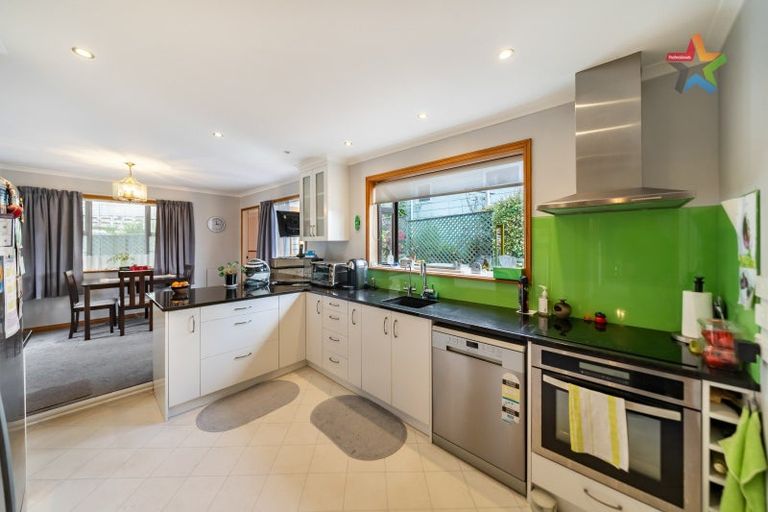 Photo of property in 8 Hawthorn Crescent, Stokes Valley, Lower Hutt, 5019