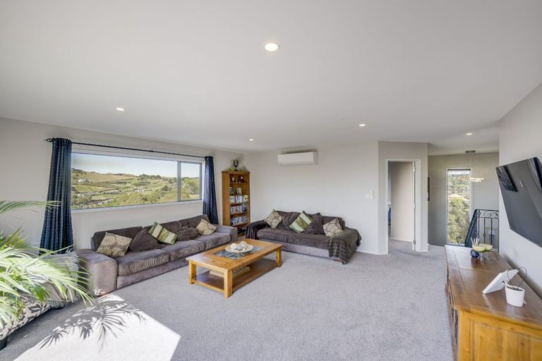 Photo of property in 21 Ridgeway Terrace, Taradale, Napier, 4112