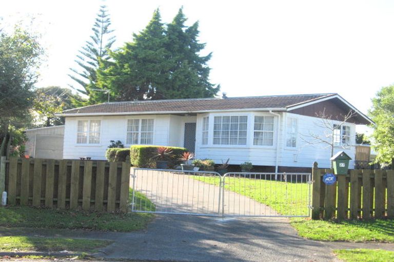 Photo of property in 27 Astor Place, Manurewa, Auckland, 2102