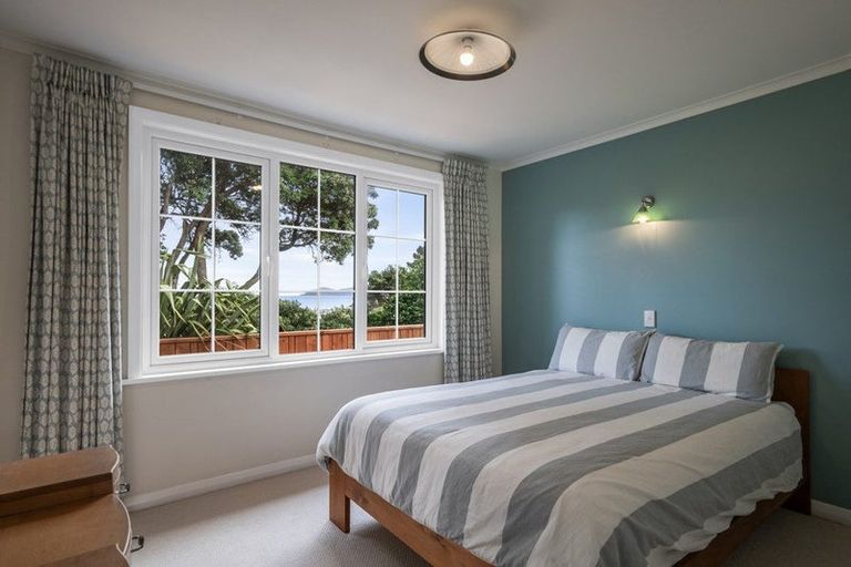 Photo of property in 1 Rosetta Road, Raumati South, Paraparaumu, 5032