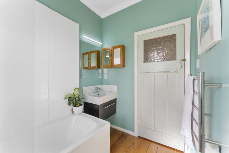 Photo of property in 13 Brook Street, Waiwhetu, Lower Hutt, 5010