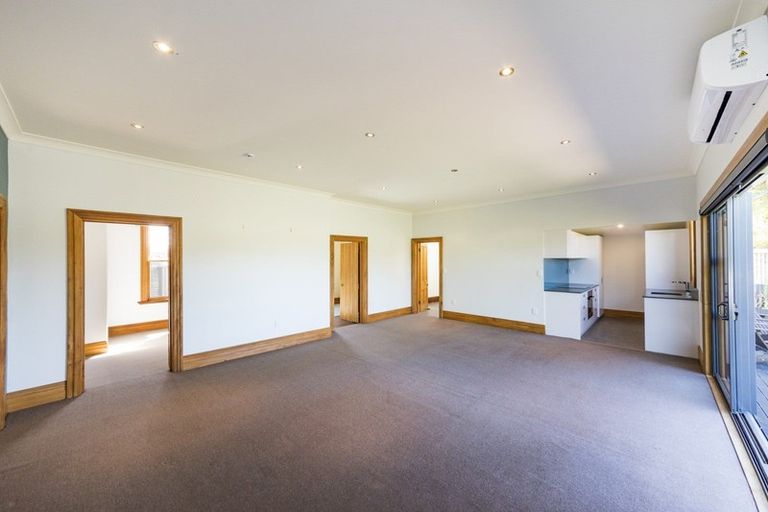 Photo of property in 73a Savage Crescent, West End, Palmerston North, 4412