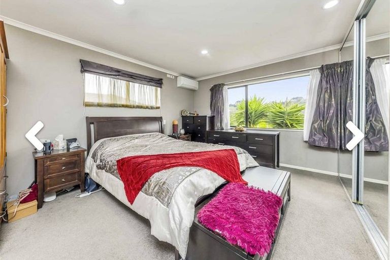 Photo of property in 1 Seresin Crescent, Flat Bush, Auckland, 2016
