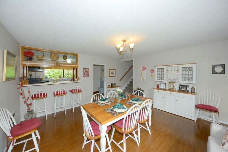 Photo of property in 12 Juniper Place, Burnside, Christchurch, 8053