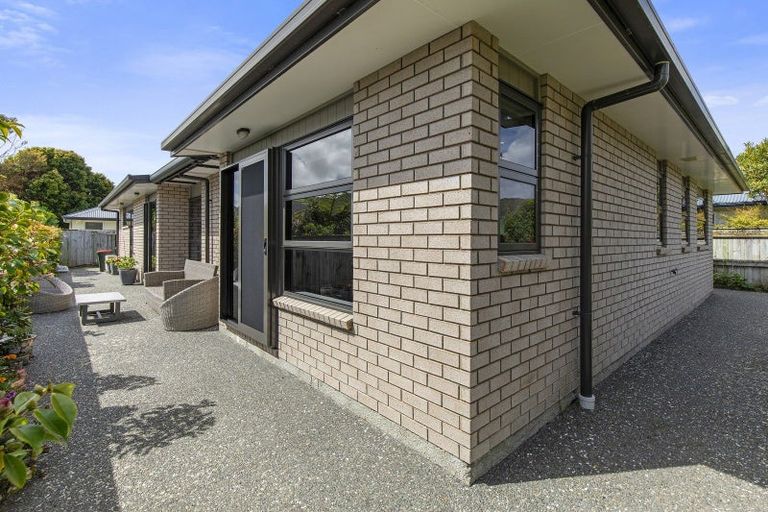 Photo of property in 13 Cataldo Mews, Avalon, Lower Hutt, 5011