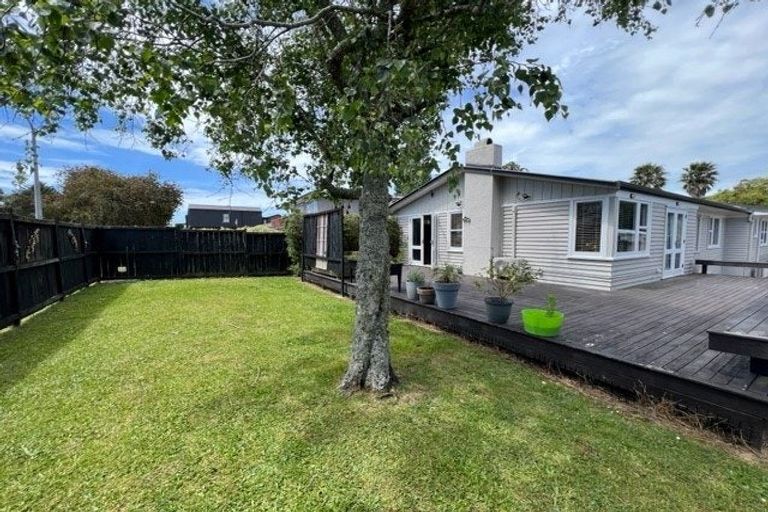 Photo of property in 6 Wood Avenue, Howick, Auckland, 2014