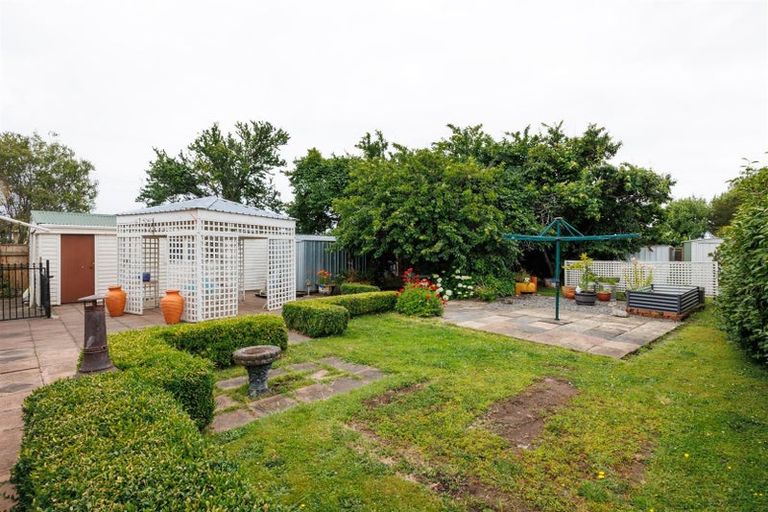 Photo of property in 16 Wilson Street, Bulls, 4818