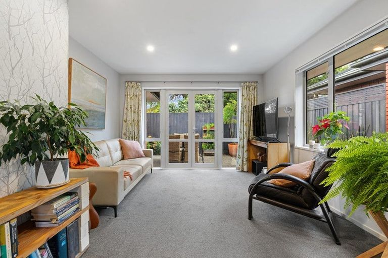 Photo of property in 2/17 Field Terrace, Upper Riccarton, Christchurch, 8041