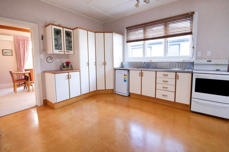 Photo of property in 44 Kennedy Road, Napier South, Napier, 4110