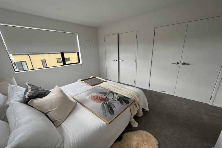 Photo of property in 3/241 Don Buck Road, Massey, Auckland, 0614