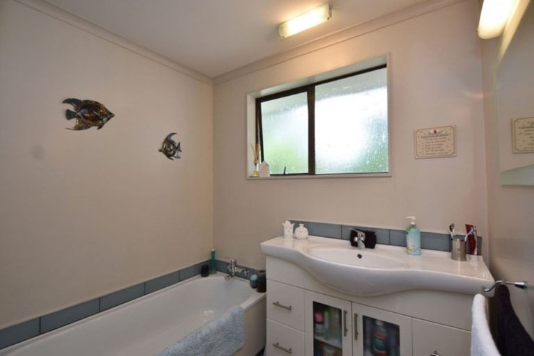 Photo of property in 50 Taiepa Road, Otatara, Invercargill, 9879