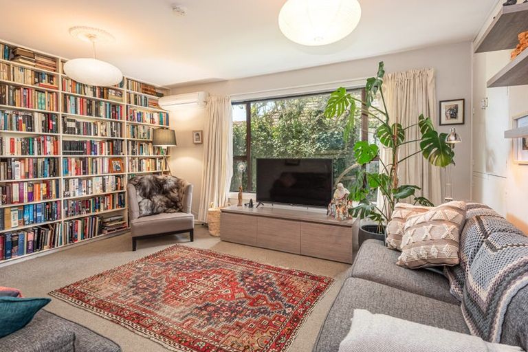 Photo of property in 65 Acacia Avenue, Upper Riccarton, Christchurch, 8041