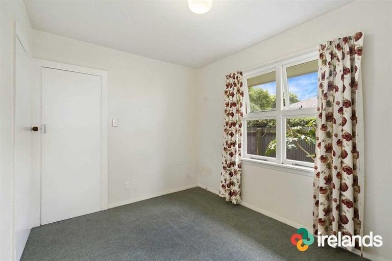 Photo of property in 10 Bevington Street, Avonhead, Christchurch, 8042