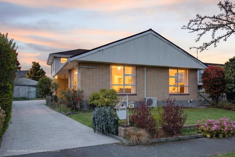 Photo of property in 20 Delaware Crescent, Russley, Christchurch, 8042