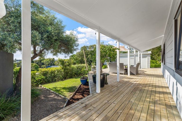 Photo of property in 52b Tiri Road, Manly, Whangaparaoa, 0930