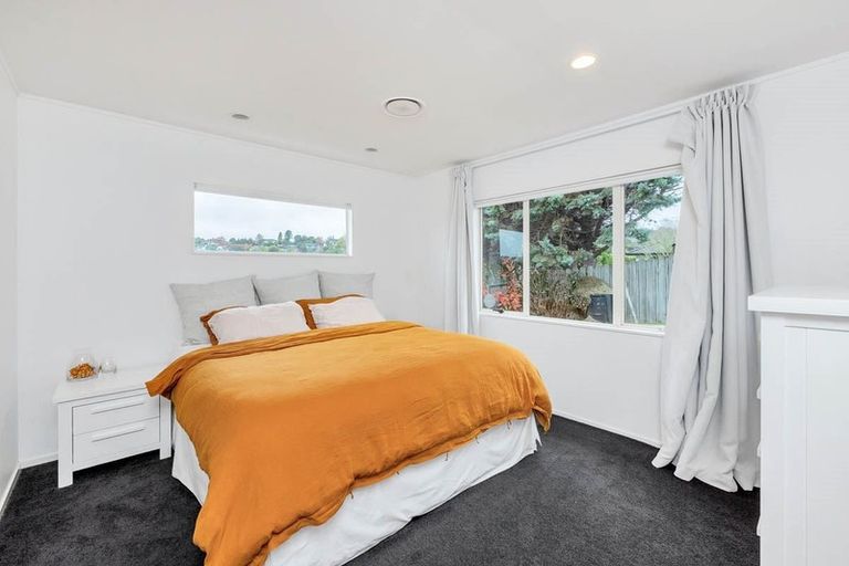 Photo of property in 35 Caversham Drive, Torbay, Auckland, 0630