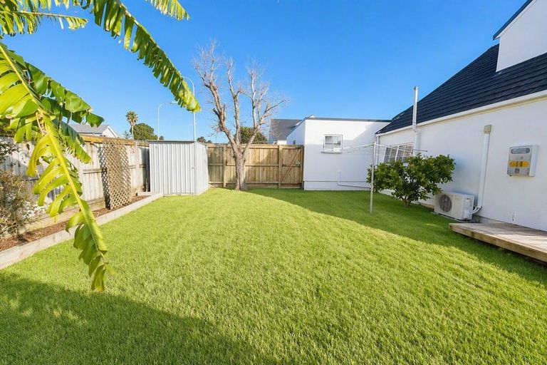 Photo of property in 3/163 Whitford Road, Somerville, Auckland, 2014