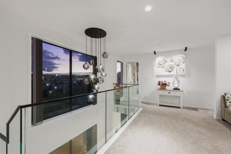 Photo of property in 6 Kina Place, Long Bay, Auckland, 0630