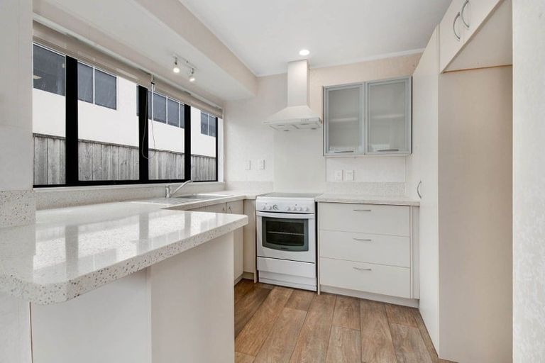 Photo of property in 4b Alice Avenue, Orewa, 0931