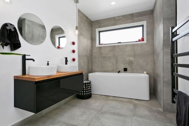 Photo of property in 2b Baxter Michael Crescent, Cambridge, 3434