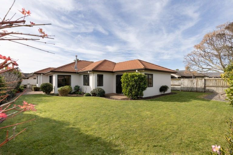 Photo of property in 91 Kahira Crescent, Papamoa Beach, Papamoa, 3118