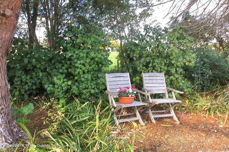 Photo of property in 17 Old Woodcocks Road, Kaipara Flats, Warkworth, 0981