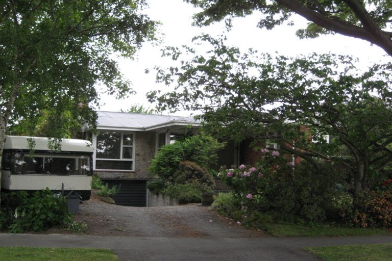 Photo of property in 67 Burnside Crescent, Burnside, Christchurch, 8053
