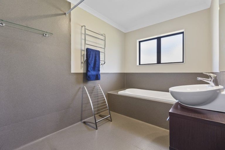 Photo of property in 59 Karamea Street, Whalers Gate, New Plymouth, 4310