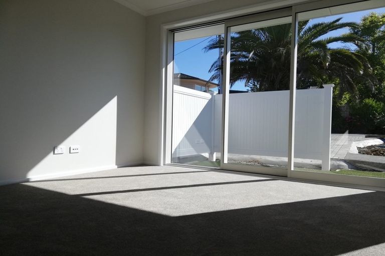 Photo of property in 869c Whangaparaoa Road, Manly, Whangaparaoa, 0930