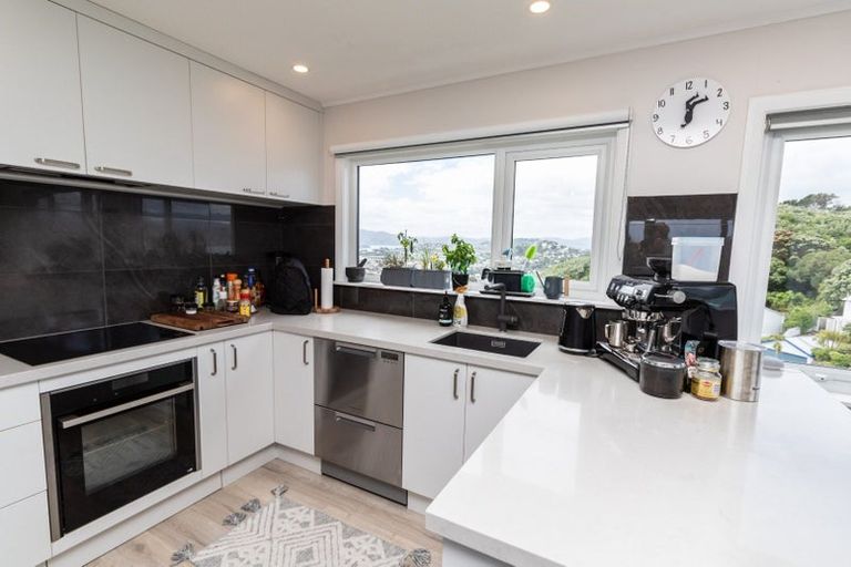 Photo of property in 8 Bowes Crescent, Strathmore Park, Wellington, 6022