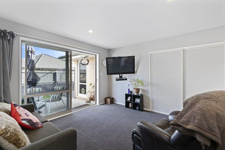 Photo of property in 44 Park Lane, Rolleston, 7614