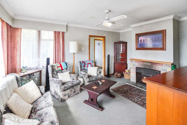 Photo of property in 34 Milne Street, Hunterville, 4730