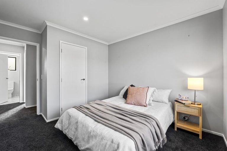 Photo of property in 81 Airport Drive, New Plymouth Airport, New Plymouth, 4373