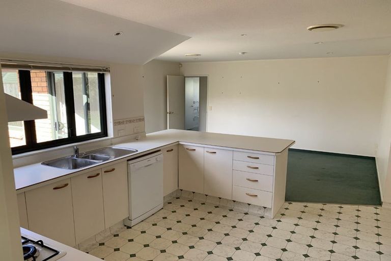 Photo of property in 36 Hadleigh Court, Paraparaumu, 5032