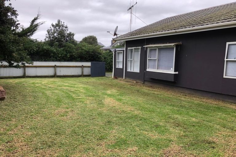 Photo of property in 82 Moana Street, Otaki Beach, Otaki, 5512