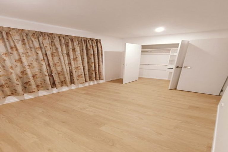 Photo of property in 9c Larne Avenue, Pakuranga Heights, Auckland, 2010