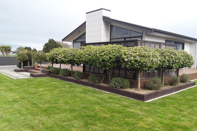 Photo of property in 46 Aloway Street, Wallacetown, 9816