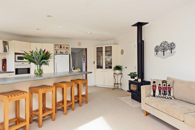 Photo of property in 10 Brompton Drive, Taradale, Napier, 4112