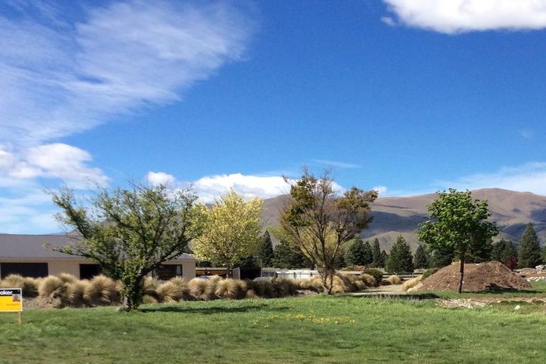 Photo of property in 9 The Drive, Twizel, 7999