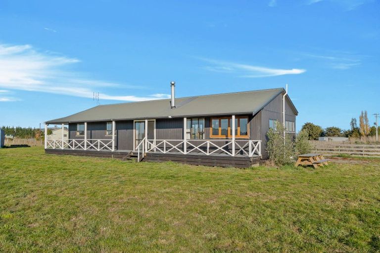 Photo of property in 90 Settlement Road, Morison Bush, Greytown, 5794